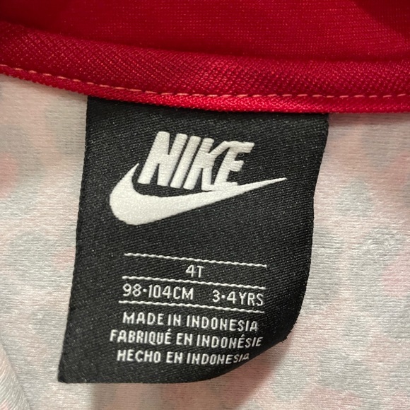 Nike lightweight kids jacket, size 4t, in maroon and black with cheetah print. - Picture 2 of 2